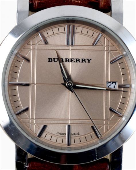 Relogio Burberry Feminino .